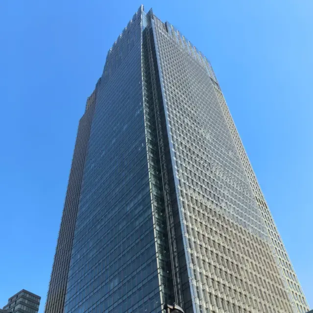 Point-Supported Glass Curtain Walls